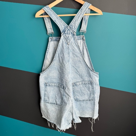 GAP Denim Light Blue Overalls size L - Picture 5 of 9